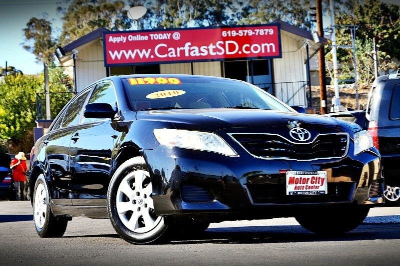 2010 Toyota Camry very clean car low miles and great gas saver