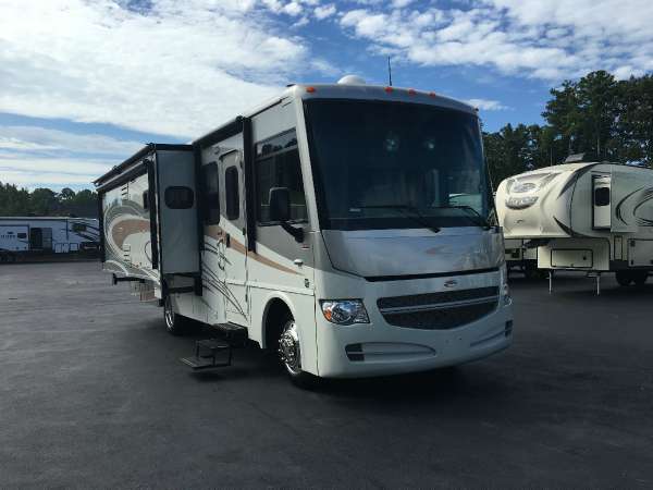 2012  Winnebago  Sightseer 30A