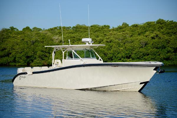 2015 Yellowfin 42 Center Console