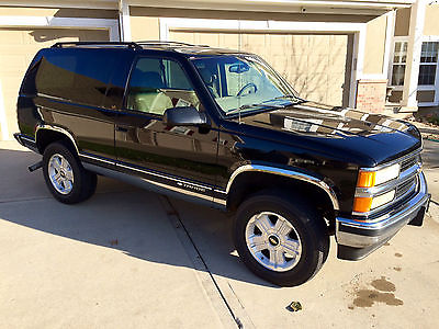 1999 Chevrolet Tahoe LT 1999 Chevy Tahoe 2 Door, Barn door,4X4, LT,Loaded,RARE,Leather,Sport Utility,BLK