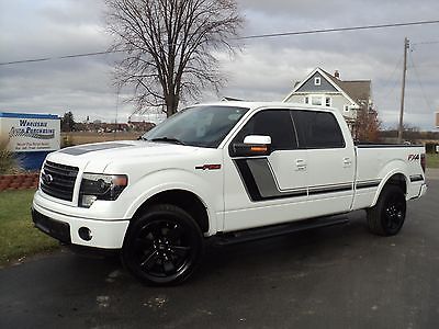 2014 Ford F-150  2014 FORD F-150-FX4 -CREW CAB-WHITE ON BLACK!!! XTRA SHARP!!!!! WOW!!!!!!!!
