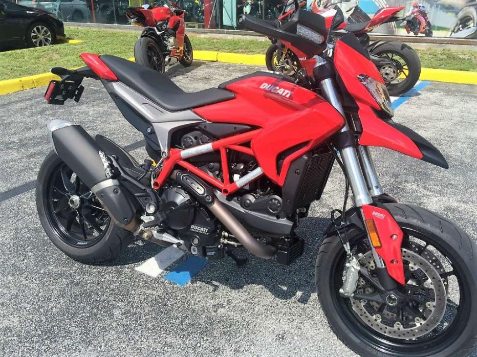 2016  Ducati  Hypermotard 939