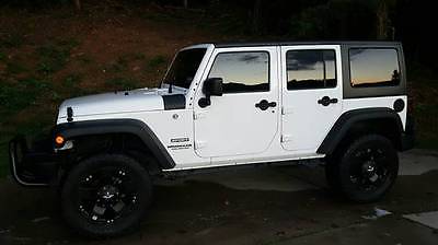 2016 Jeep Wrangler  White Jeep Wrangler Unlimited Sport