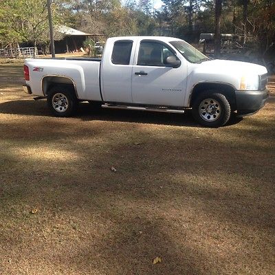 2011 Chevrolet Silverado 1500 WT Extended Cab Pickup 4-Door 2011 chevy Silverado  4X4