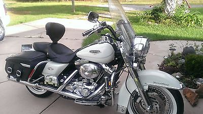 2002 Harley-Davidson Touring  Road King Classic Well maintained Bike Owners manuals included Lots of extras!!!