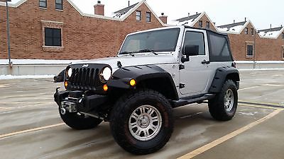 2007 Jeep Wrangler X Sport Utility 2-Door 2007 JEEP WRANGLER JK  6 SPEED MANUAL TRANSMISSION WITH LOCKING DIFFERENTIALS