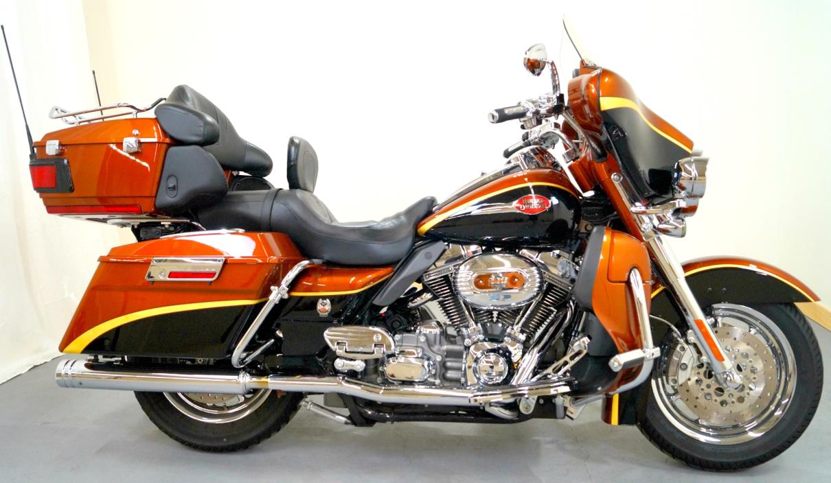 2008  Harley-Davidson  CVO™ Screamin' Eagle Ultra Classic Electra Glide
