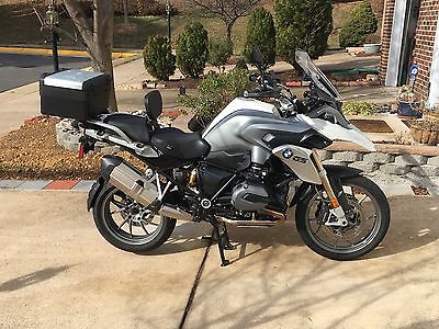 2015 BMW R-Series  2015 BMW R1200GS