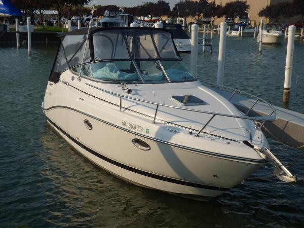 2012 Rinker 260 Express Cruiser