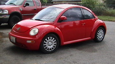 1998 Volkswagen Beetle-New 2 door 1998 Volkswagen New Beetle Hatchback 2.0 4 Cyl Engine 5-Speed AC CC Airbag