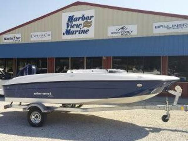 2017 Bayliner Element XL