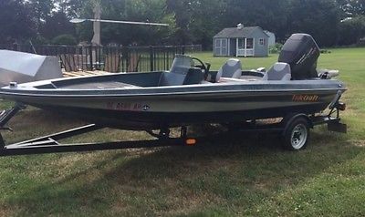 Tidecraft fishing boat with trailer