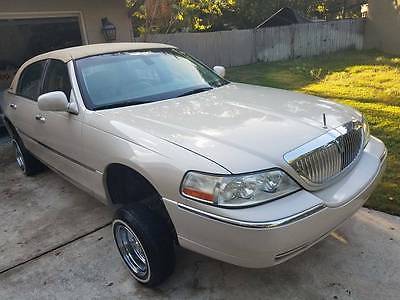 2003 Lincoln Town Car  2003 Lincoln Town Car Lowrider hydralics wire wheels