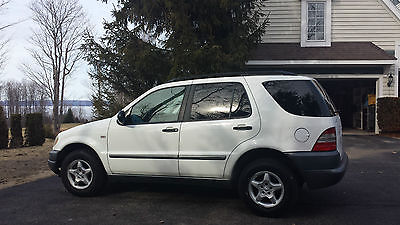 1999 Mercedes-Benz M-Class White Mercedes ML 320