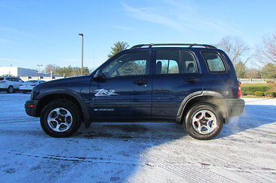 2002 Chevrolet Tracker 4dr Hardtop 4WD ZR2 4dr Hardtop 4WD ZR2 SUV Automatic Gasoline 2.5L V6 Cyl BLUE