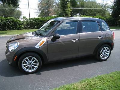 2015 Mini Countryman Base 2015 Mini Cooper Countryman,  Leather Seats, Nice Clean Car!