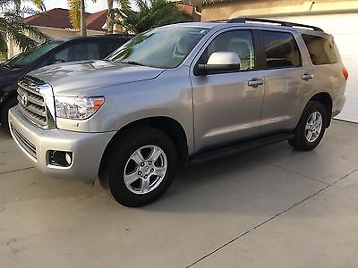 2012 Toyota Sequoia SR5 Sport Utility 4-Door 2012 Toyota Sequoia SR5, 4x4 Power Tail Gate Moonroof Running Boards Tow Package