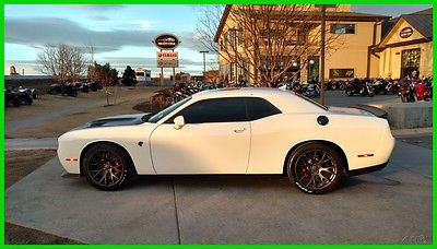 2016 Dodge Challenger SRT Hellcat 2016 Dodge Challenger