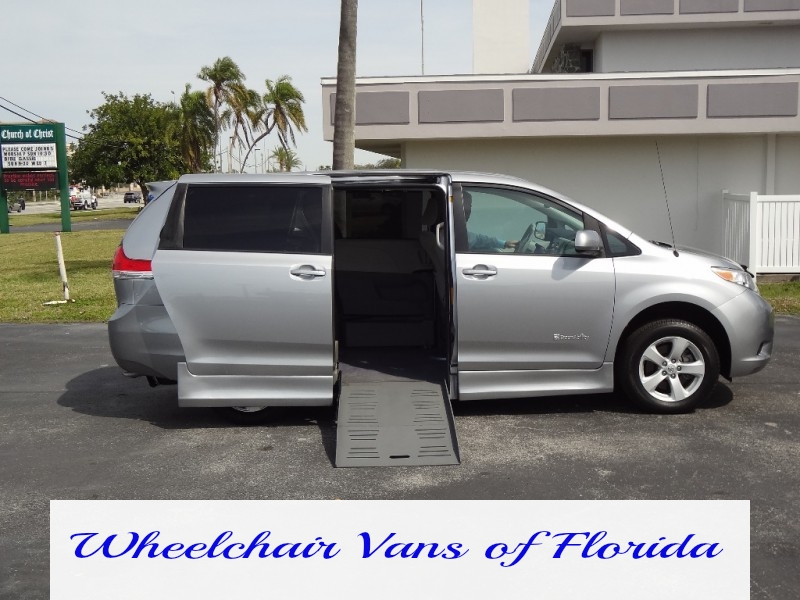 2011 Toyota Sienna LE Side Entry