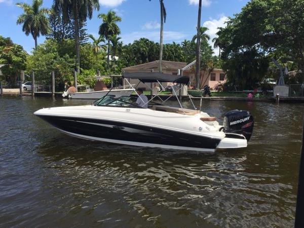 2017 Sea Ray SDX 240 OB