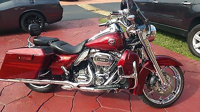 2013 Harley-Davidson Touring  2013 Harley Davidson road King - CBO