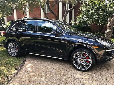 2014 Porsche Cayenne Turbo AWD 3 more years full Factory Recertified extended Warranty--100,000 miles