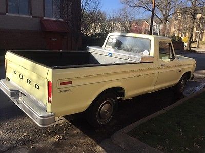 1974 Ford F-100 CUSTOM Antique Ford F100 truck mint condition