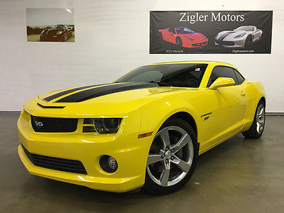 2010 Chevrolet Camaro SS Coupe 2-Door 2010 Camaro 2SS V8 Coupe Rally Yellow,35kmi, 20POLISHED WHLS,roof,Clean Cafax