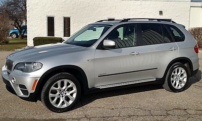 2011 BMW X5 xDrive35i Sport Utility 4-Door X5 xDrive35i Sport Package Navigation Panoramic Sunroof Third Row Seating