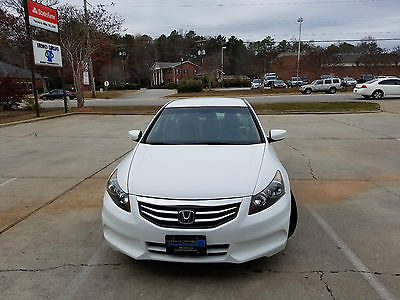 2012 Honda Accord SE Sedan 4-Door White Accord, excellent condition,one-owner car