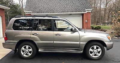 2003 Toyota Land Cruiser  Perfect Mechanical Shape, tons of service done at DEALER, needs nothing.