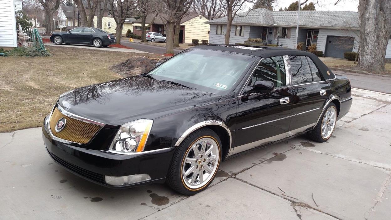 2011 Cadillac DTS premium 2011 Cadillac DTS Premium GOLD PKG Carriage Top