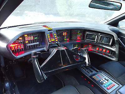 1982 Pontiac Firebird S/E Coupe 2-Door Knight Rider Replica - Kitt - 1982 Pontiac Firebird