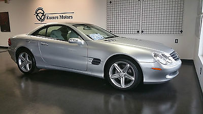 2006 Mercedes-Benz SL-Class Roadster 2006 SL 500 Roadster with only 24600 MILES, absolutely stunning condition!