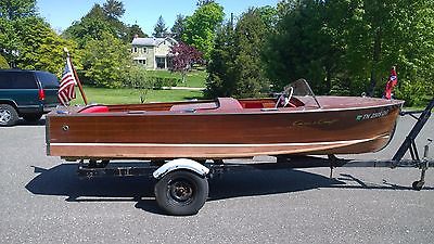 1950 Chris Craft 17' runabout