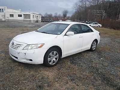 2008 Toyota Camry LE 2008 TOYOTA CAMRY LE 4 CYLINDER