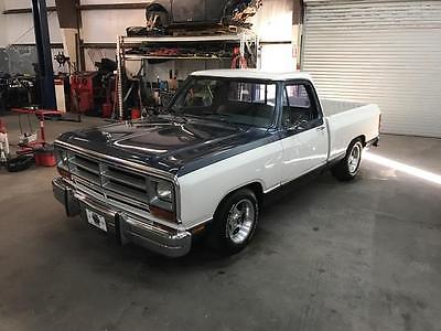 1987 Dodge Ram 1500 LE 1987 Dodge D150 LE Short Box, New Paint, Professionally lowered,