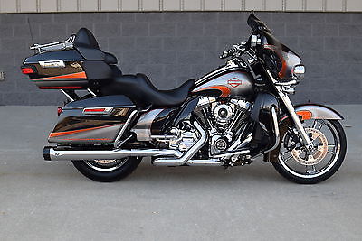 2016 Harley-Davidson Touring  2016 ULTRA CLASSIC LOW CUSTOM **MINT** $16K IN XTRA'S!! DRIPPING WET IN CHROME!!