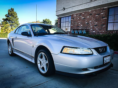 2001 Ford Mustang Couple 2001 Ford Mustang V6, Supper Clean, Title in hand, 2 keys and remote