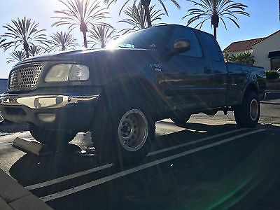 2002 Ford F-150 Lariat Extended Cab Pickup 4-Door 2002 Ford F150 FX4 Great Condition Great Price!
