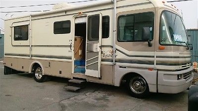 1996 Fleetwood Bounder M-28T