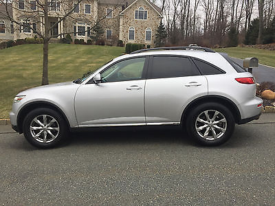 2008 Infiniti FX AWD 2008 Infiniti FX35 SUV looks and runs like new!