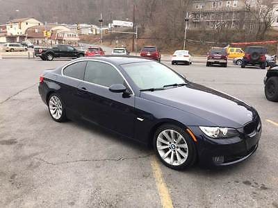 2009 BMW 3-Series Base Coupe 2-Door 2009 BMW 328i xDrive Base Coupe 2-Door 3.0L