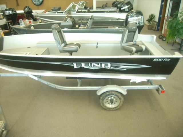 2017 Lund 1600 Fury Tiller SIDE STEERING AVAILABLE