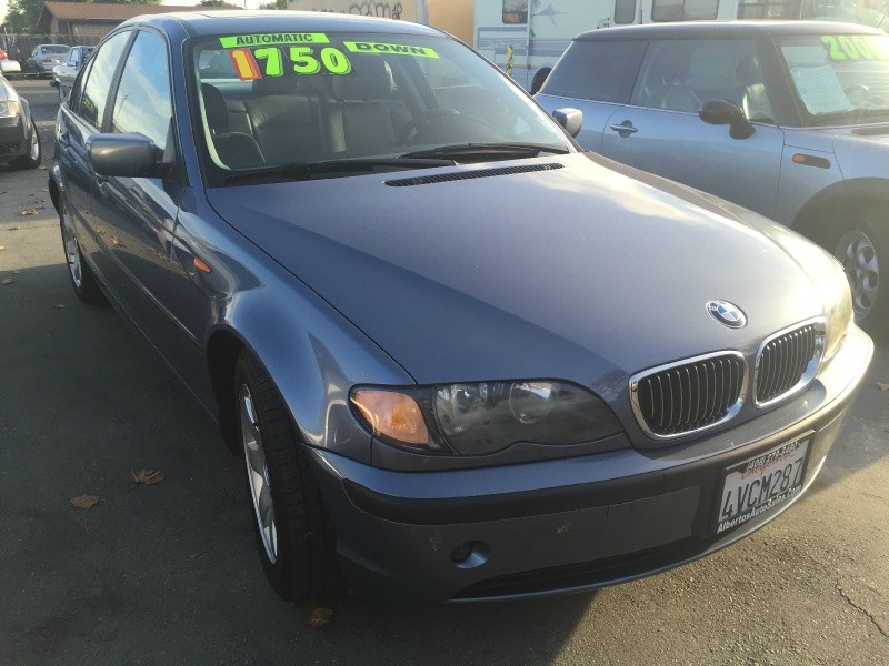 2002 BMW 3 Series 325i 4dr Sdn RWD*WE CAN FINANCE YOU WITH 0% INTEREST!!