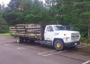 1989 Ford Other  FORD F-700 DIESEL FLATBED TRUCK