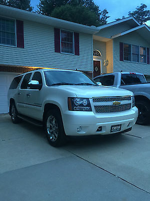 2008 Chevrolet Suburban LTZ Sport Utility 4-Door 2008 Chevrolet Suburban 1500 LTZ Sport Utility 4-Door 6.0L