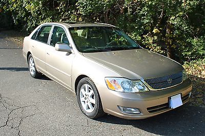 2000 Toyota Avalon XLS Toyota Avalon XLS, Very Low Miles! Original Owner Elderly from Florida