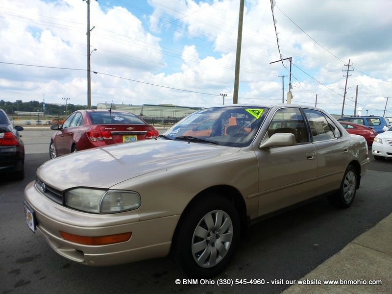 1994 Toyota Camry 4dr Sedan LE V6 Auto