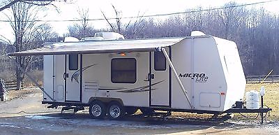 RV Flagstaff micro lite travel trailer camper salvage fixed100%Nicer then Jayco
